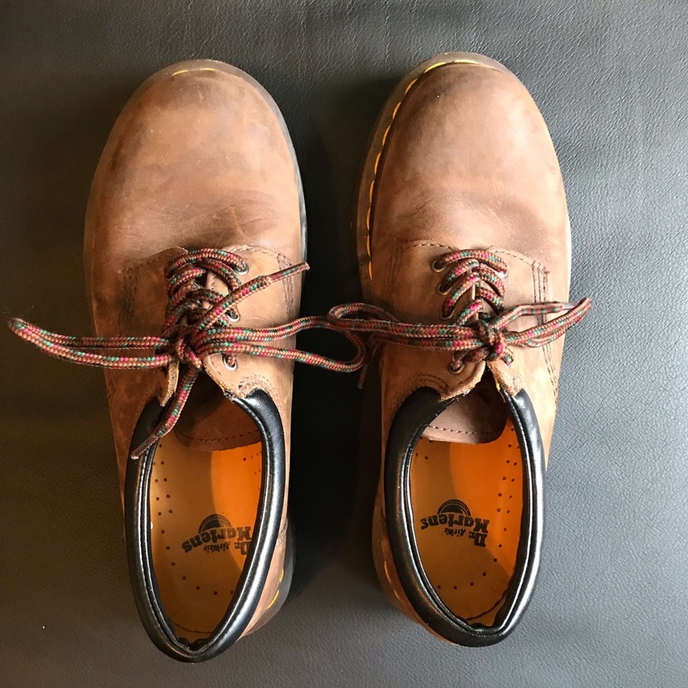 DR. MARTENS |  Matte Brown Low Cut Shoes ✨